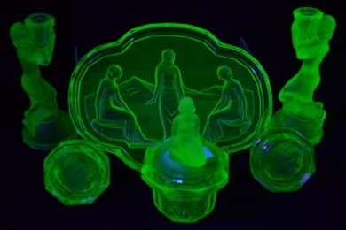 Uranium Glass - Dressing table set