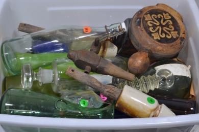 Box Lot - Bulk lot of decorative bottles