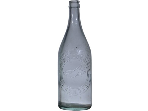 Crown seal - 26oz - Snow's Cordials, Gayndah