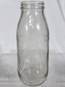 Garaganlia - Oil Bottle - Atlantic Union Oil Co.