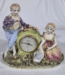 Clock - Figurines