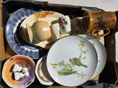 Group Lot - Mixed China, Inc. Plate set featuring Birds