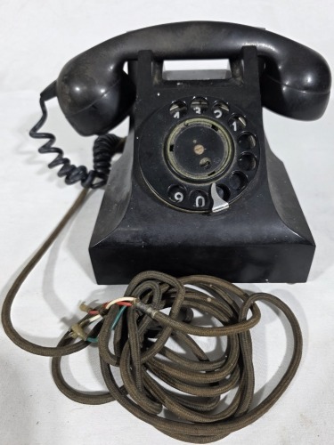 Bakelite - Telephone