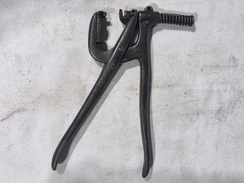 Tools - Cobbling - Shoe Rivetting device