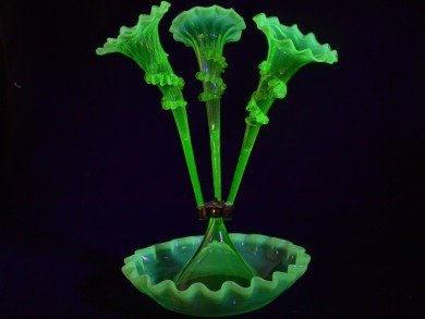 Uranium Glass - Epergne - Trumpet X 3