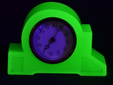 Uranium Glass - Clock