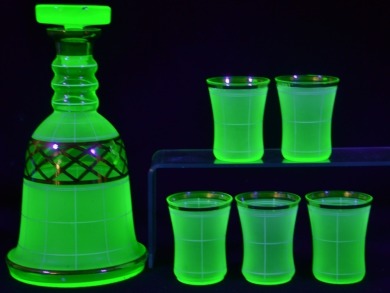 Uranium Glass - Decanter set