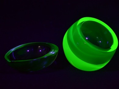 Uranium Glass - Murano Glass - Ashtray x 2