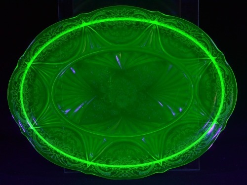Uranium Glass - Depression Glass - Serving tray