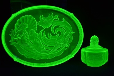 Uranium Glass - Depression Glass - Dressing table set incomplete