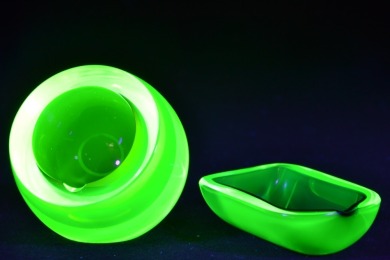 Uranium Glass - Murano Glass - Ashtray X 2