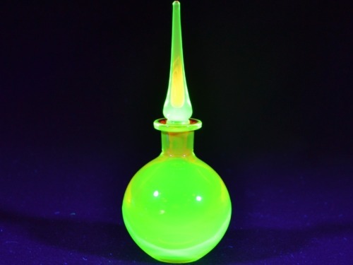 Uranium Glass - Murano Glass - Decorative bottle