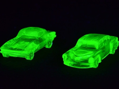Uranium Glass - Boyd Glass - Cars X 2