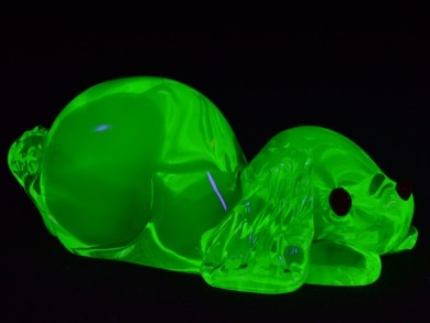 Uranium Glass - Puppy