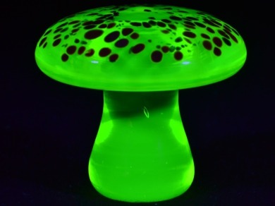 Uranium Glass - Murano Glass - Mushroom
