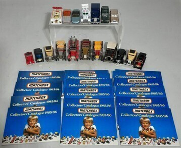 Matchbox cars various unboxed x18 with Matchbox Catalogues x24 85/86