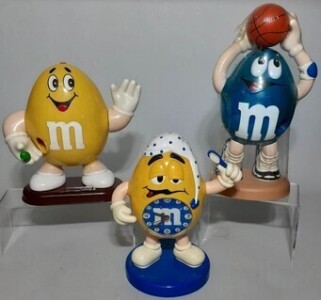 M & M dispensers x3 including unusual clock