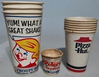 Advertising Paper cups x 10 - Pizza Hut, Frosty Boy, Peters Ice Cream