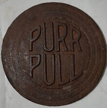 Fuel Tank Cover - PURR PULL