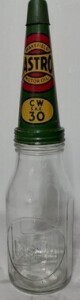 Oil Bottle - 1 Quart, Castrol (Z) Bottle with Castrol Wakfield C.W. S.A.E 30 Tin Top